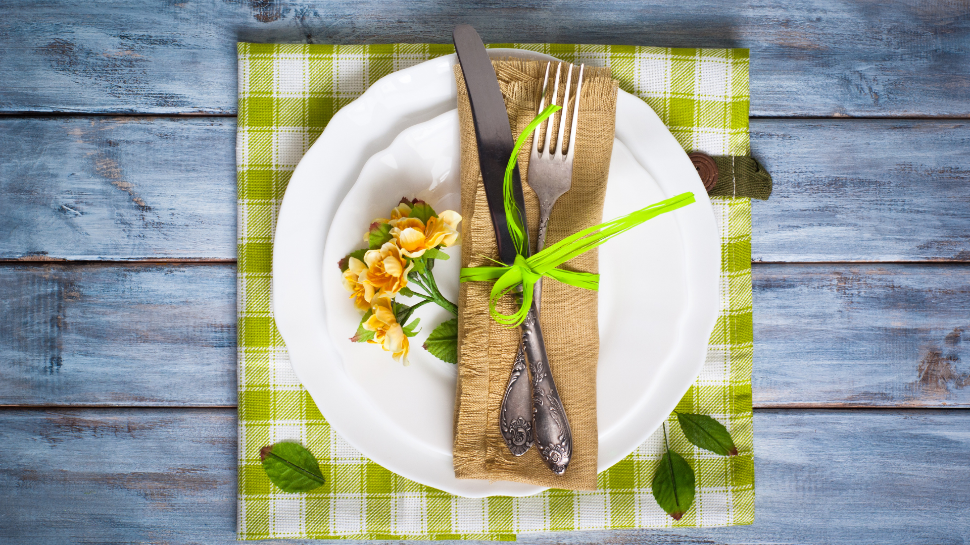 Hausgemachte panierte Chicken Frühlingsrolle